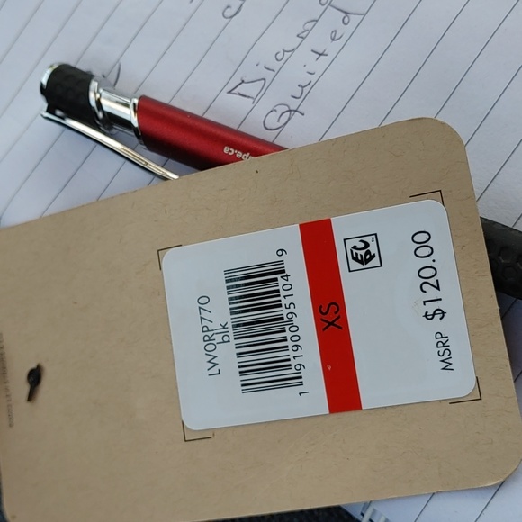 Levi's classic quilted bomber jacket SZ.XS NWT - Picture 10 of 11